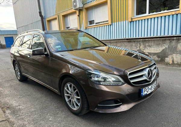 Mercedes-Benz Klasa E cena 65000 przebieg: 209178, rok produkcji 2014 z Poznań małe 407